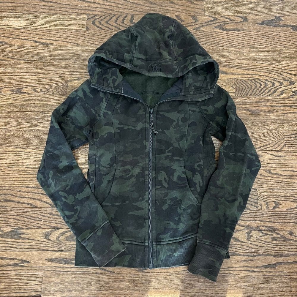 Lululemon Scuba Hoodie Incognito Camo Multi Gator Green Size 4
